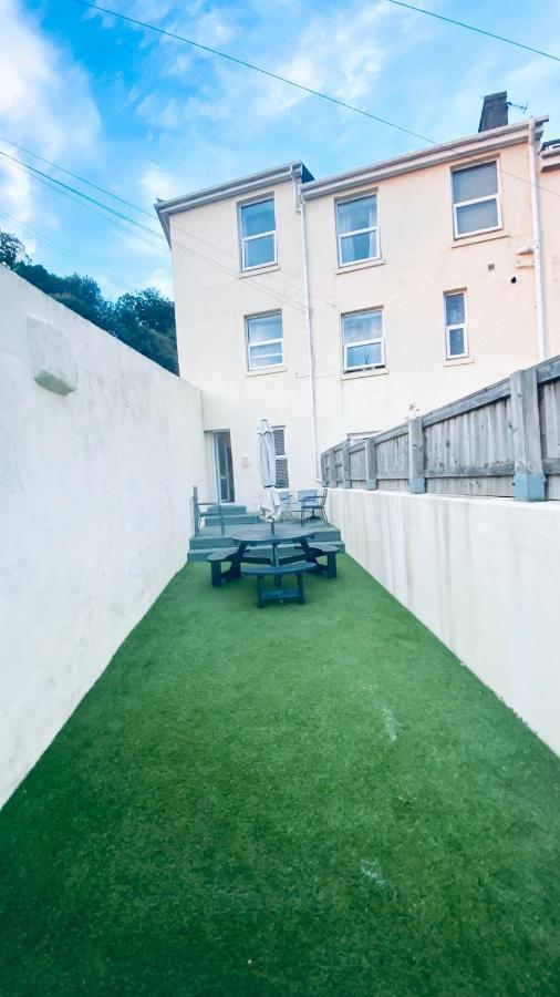 The Bonting Beautiful Three Bed Townhouse Near Harbour And Beach Torquay Luaran gambar