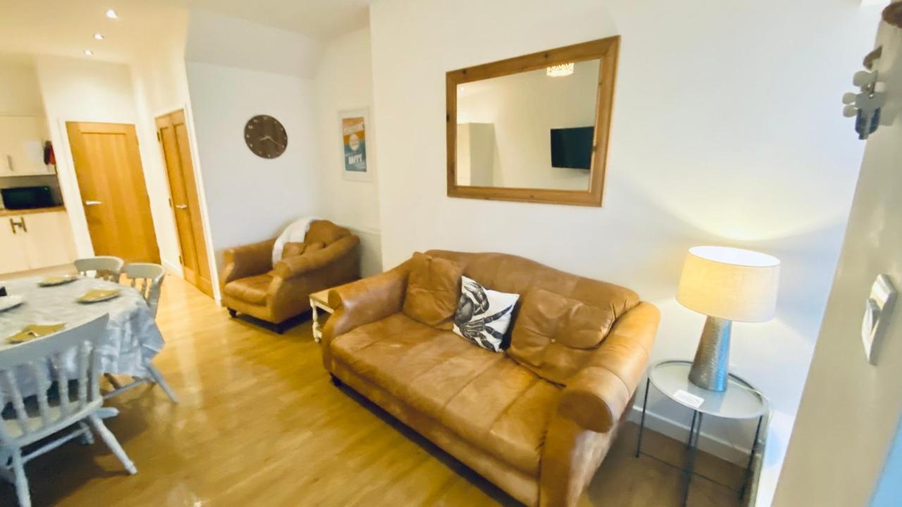 The Bonting Beautiful Three Bed Townhouse Near Harbour And Beach Torquay Luaran gambar